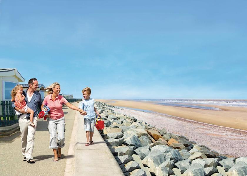Caravan Hire Golden Sands Sea Front Kinmel Bay Esterno foto