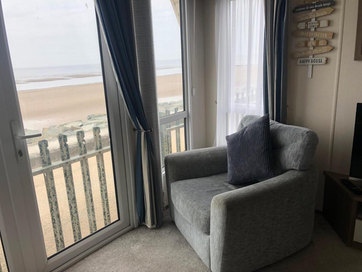 Caravan Hire Golden Sands Sea Front Kinmel Bay Esterno foto