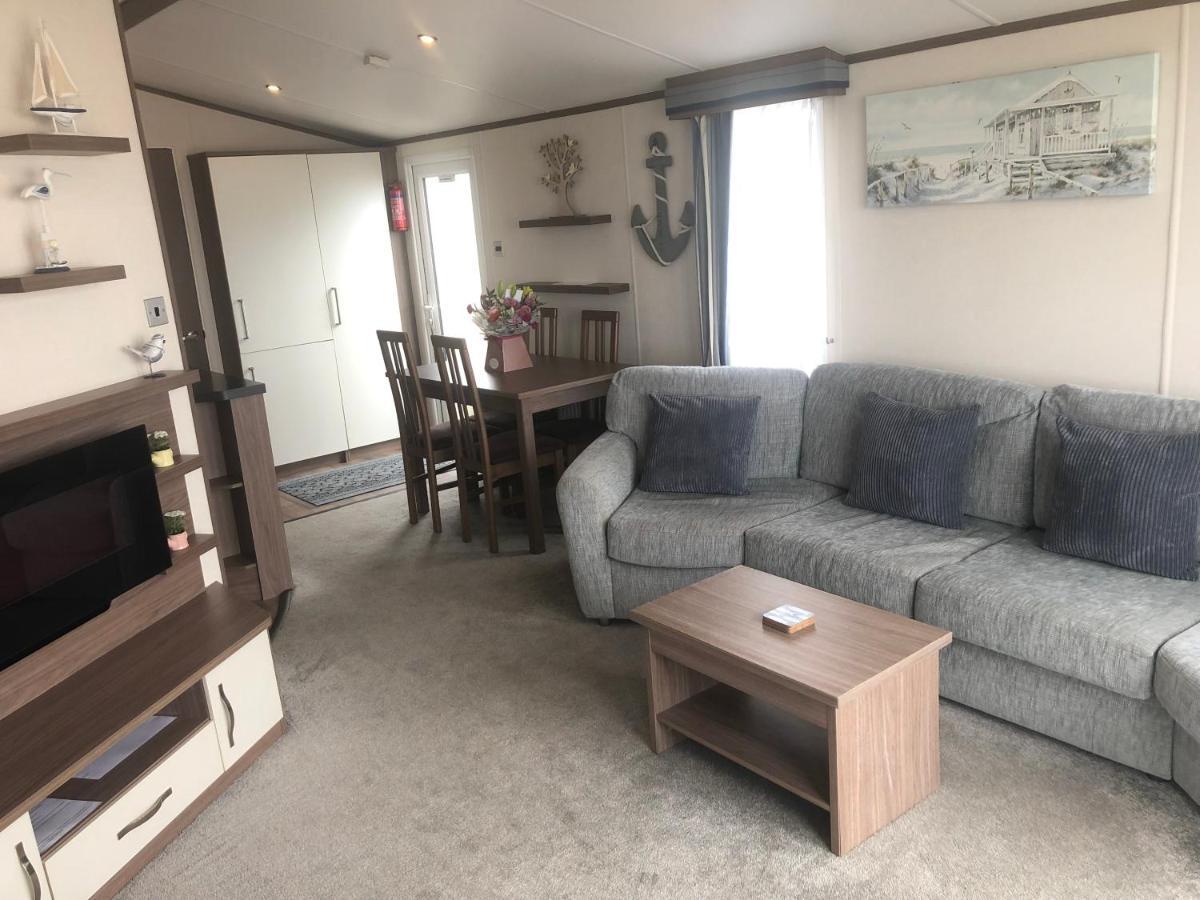 Caravan Hire Golden Sands Sea Front Kinmel Bay Esterno foto