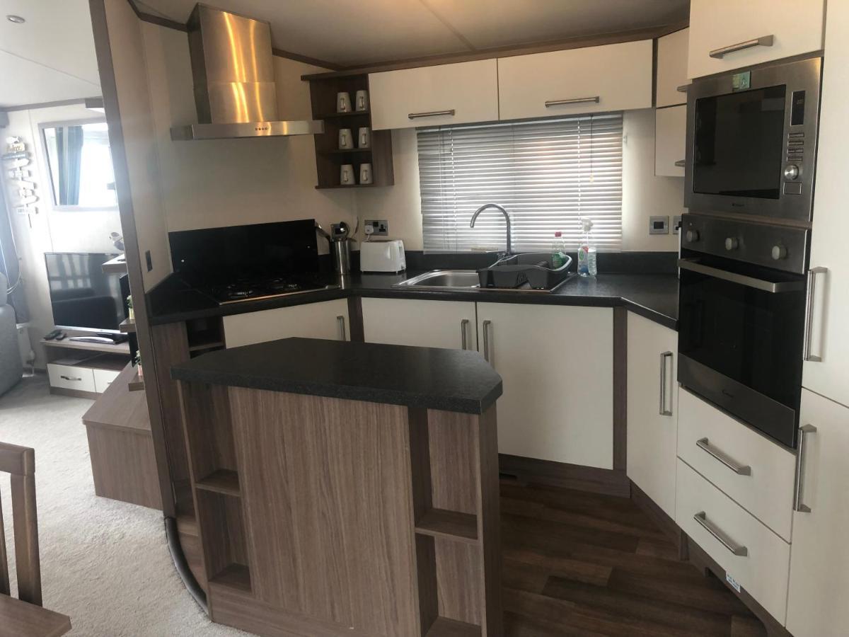 Caravan Hire Golden Sands Sea Front Kinmel Bay Esterno foto