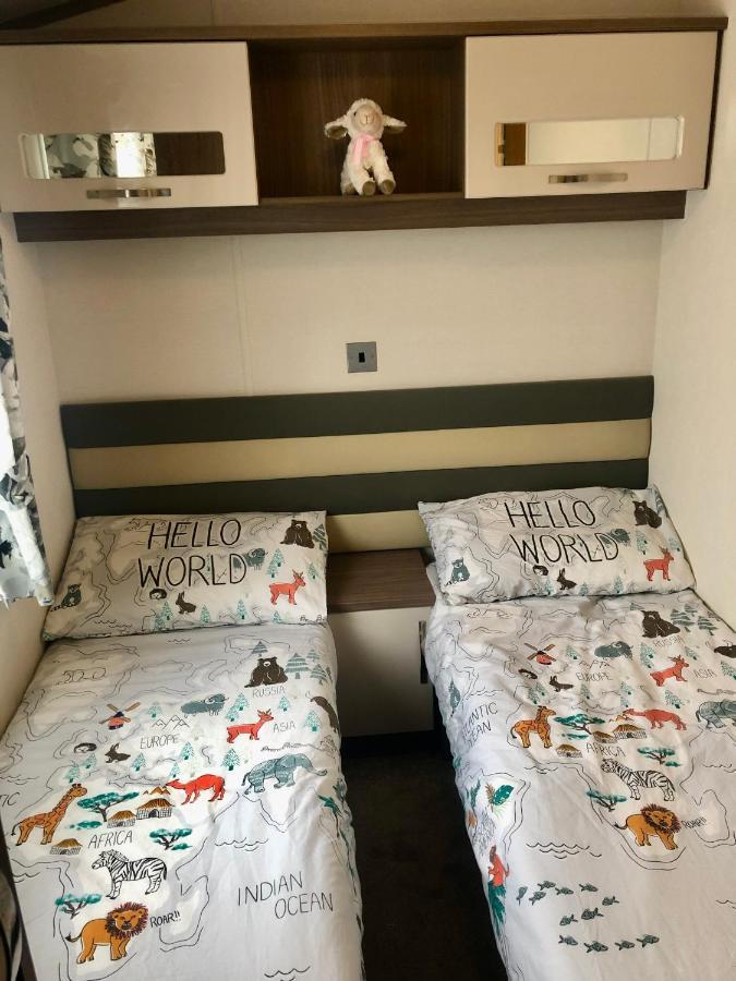 Caravan Hire Golden Sands Sea Front Kinmel Bay Esterno foto