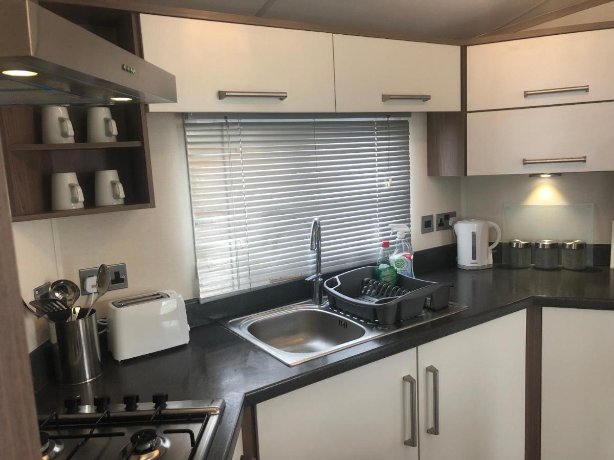 Caravan Hire Golden Sands Sea Front Kinmel Bay Esterno foto