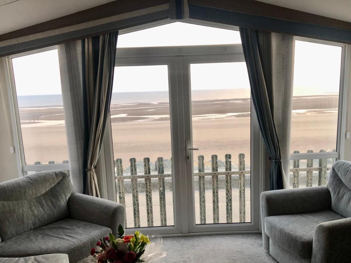 Caravan Hire Golden Sands Sea Front Kinmel Bay Esterno foto